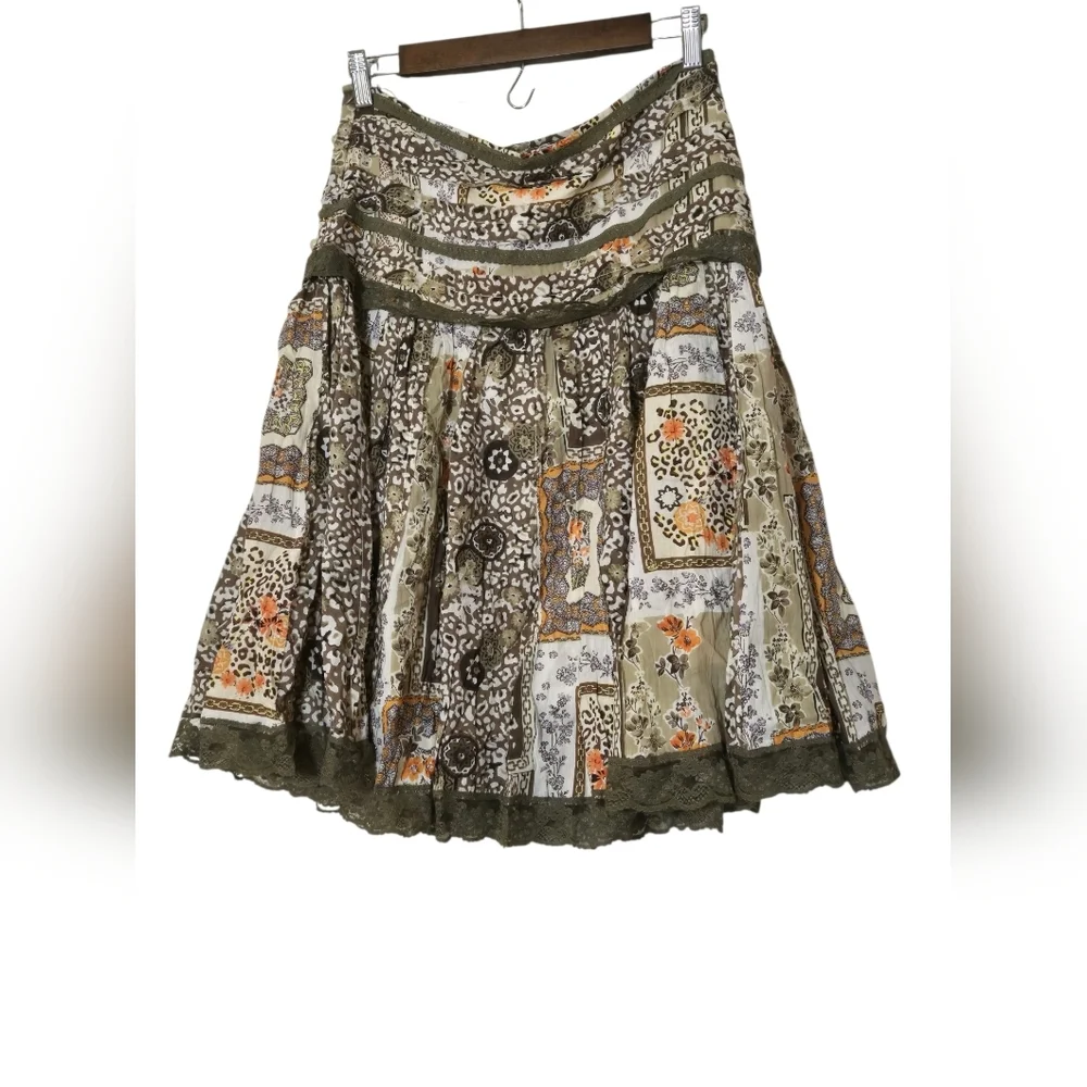 Beaded Floral Patchwork A-Line Midi Skirt in Olive Sz Sm NWT - Picture 3 of 3